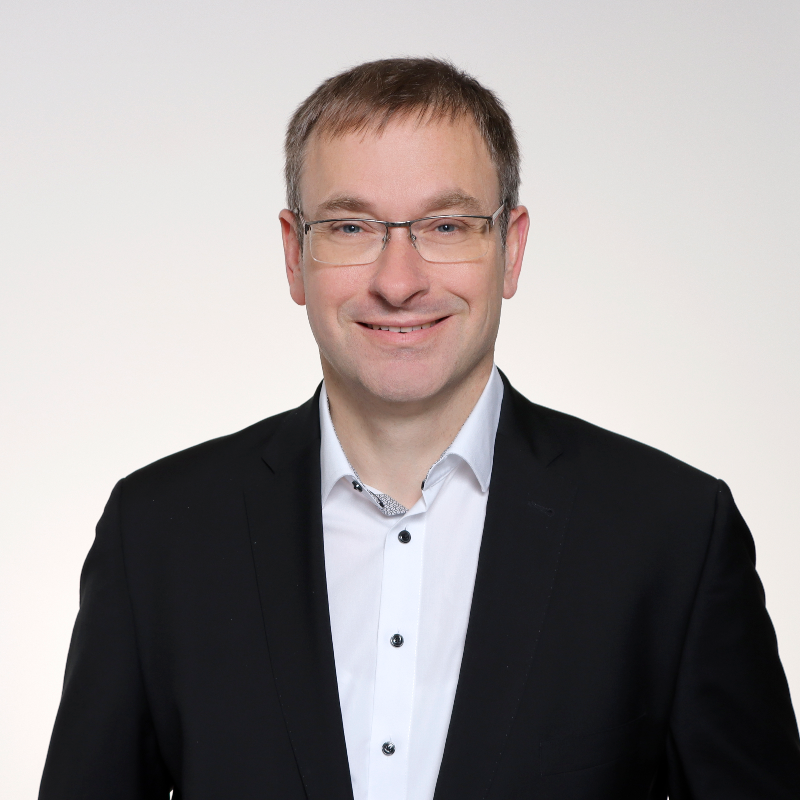 Dr. Christoph Winhard